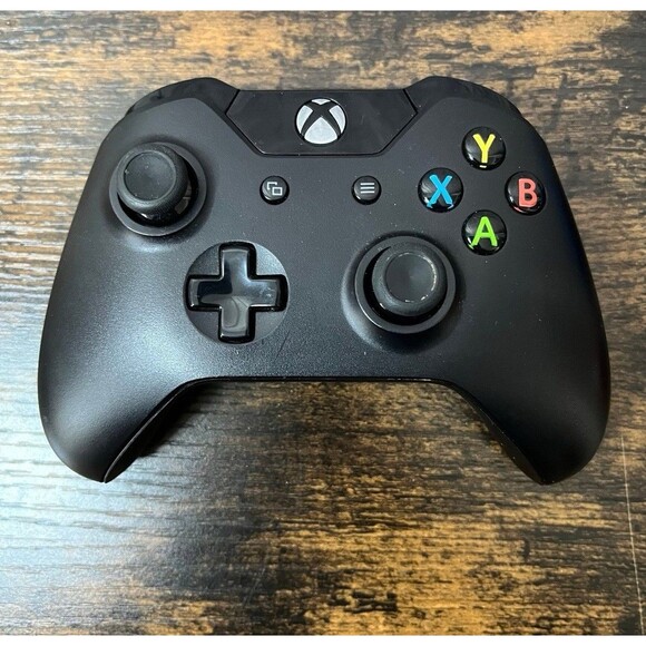 Lot of 3 Microsoft Xbox One Controllers – For Parts or Repair (Untested) - Picture 3 of 11